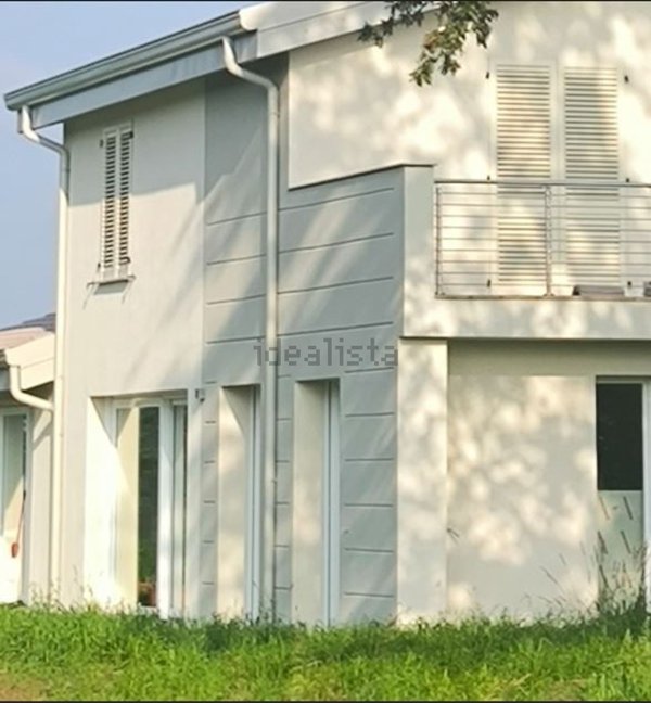 casa indipendente in vendita a Reggio nell'Emilia