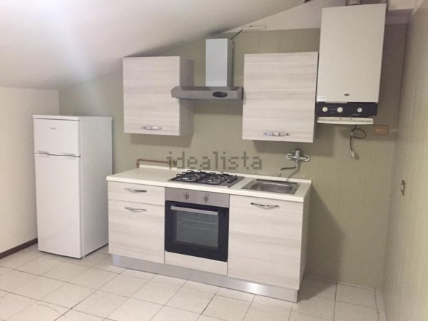 casa indipendente in vendita a Reggio nell'Emilia in zona Codemondo