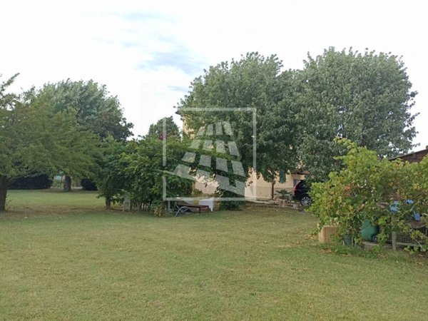 casa indipendente in vendita a Reggio nell'Emilia in zona San Bartolomeo