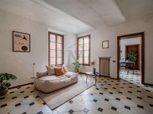 appartamento in vendita a Reggio nell'Emilia in zona Città Storica