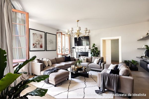 appartamento in vendita a Reggio nell'Emilia in zona Città Storica