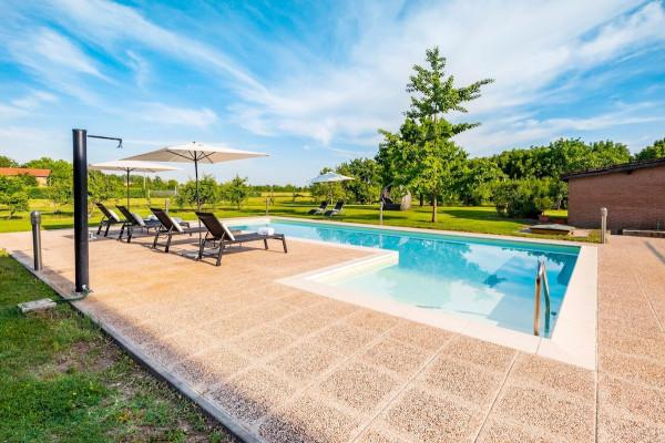 casa indipendente in vendita a Reggio nell'Emilia in zona Rivalta