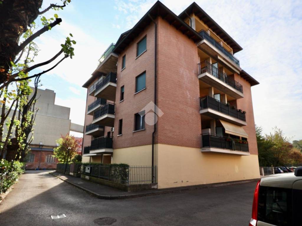 appartamento in vendita a Reggio nell'Emilia in zona Santa Croce