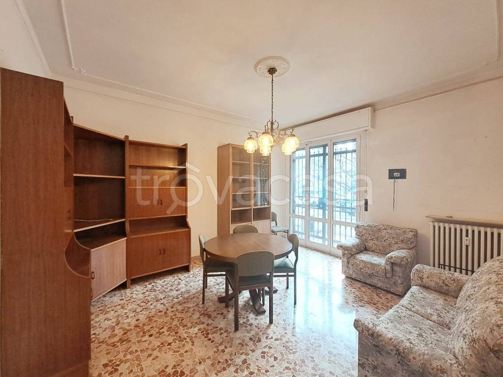 appartamento in vendita a Reggio nell'Emilia in zona Regina Pacis