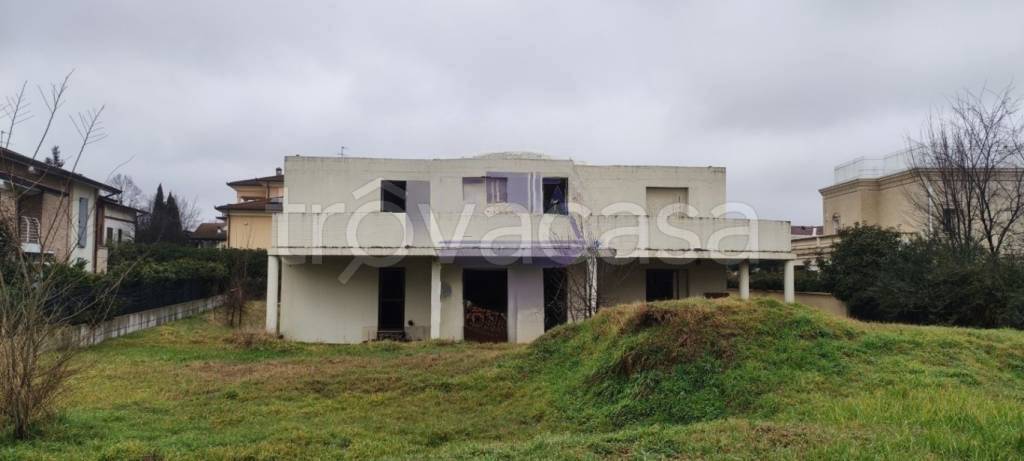 casa indipendente in vendita a Reggio nell'Emilia