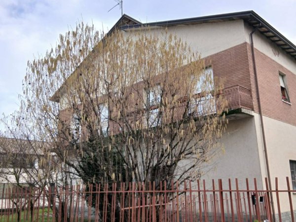 casa indipendente in vendita a Reggio nell'Emilia
