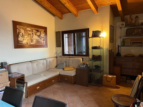 appartamento in vendita a Reggio nell'Emilia in zona Cadè / Gaida