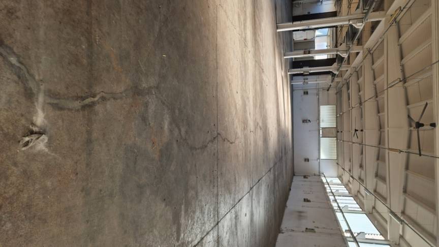 locale commerciale in vendita a Reggio nell'Emilia in zona Mancasale