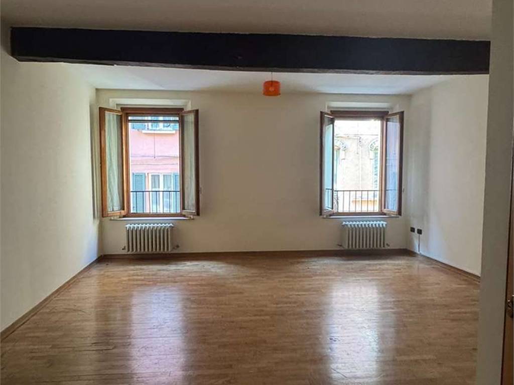 appartamento in vendita a Reggio nell'Emilia in zona Città Storica