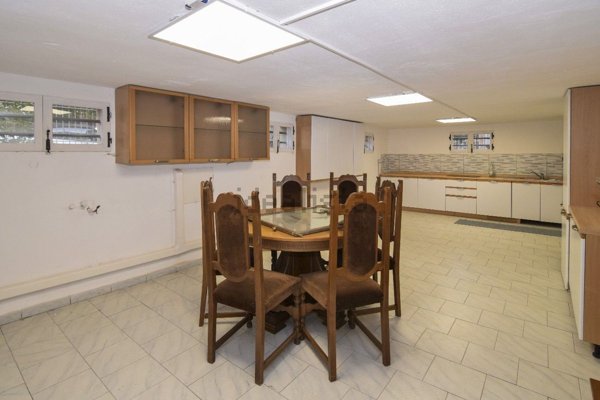 casa indipendente in vendita a Reggio nell'Emilia