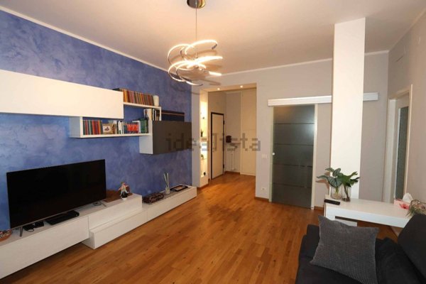 appartamento in vendita a Reggio nell'Emilia in zona Orologio