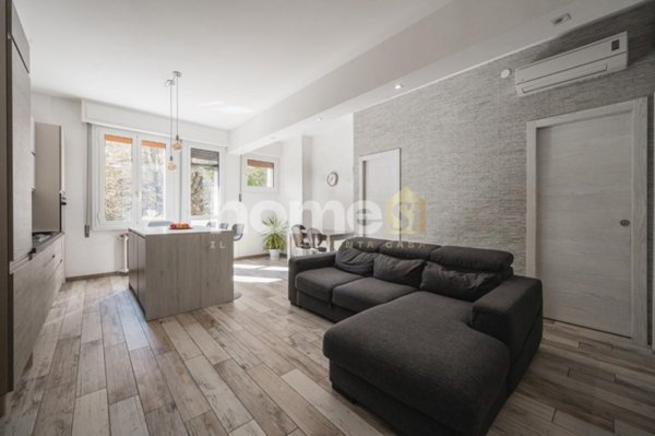 appartamento in vendita a Reggio nell'Emilia in zona Città Storica