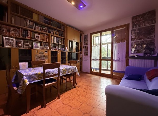 casa indipendente in vendita a Reggio nell'Emilia in zona Buco del Signore