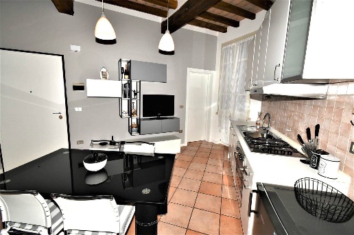 appartamento in vendita a Reggio nell'Emilia in zona Città Storica