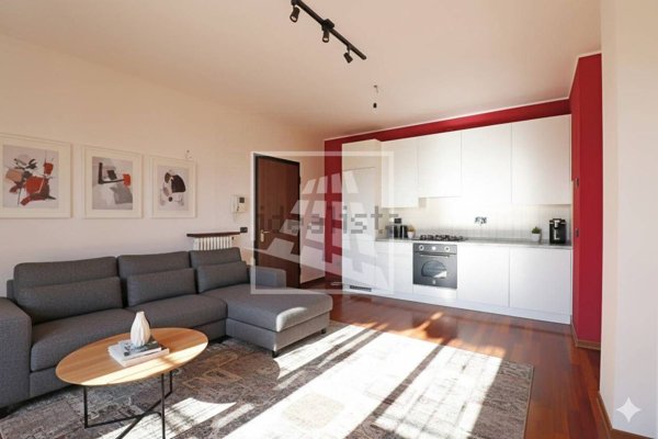 appartamento in vendita a Reggio nell'Emilia in zona Orologio