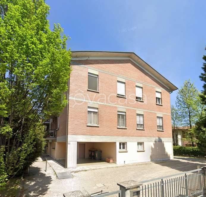 appartamento in vendita a Reggio nell'Emilia in zona Tribunale