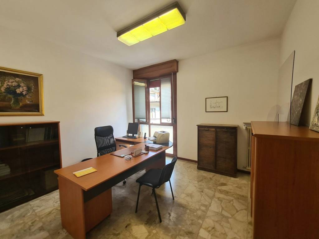 appartamento in vendita a Reggio nell'Emilia in zona Città Storica