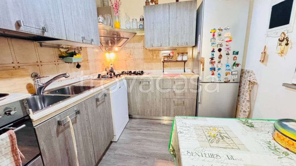 casa indipendente in vendita a Reggio nell'Emilia in zona Gavasseto