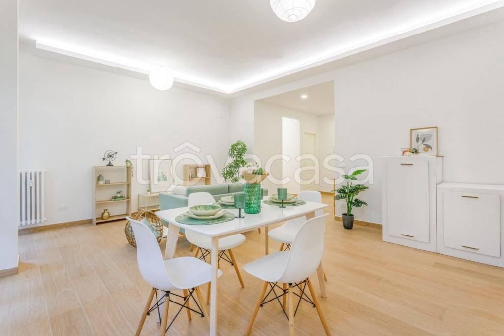 appartamento in vendita a Reggio nell'Emilia in zona Città Storica