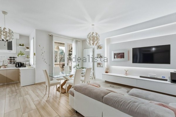 appartamento in vendita a Reggio nell'Emilia in zona Rosta Nuova