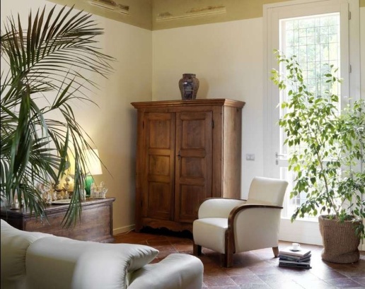 casa indipendente in vendita a Reggio nell'Emilia in zona Città Storica