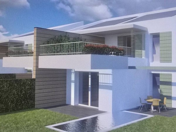 casa indipendente in vendita a Reggio nell'Emilia in zona Città Storica