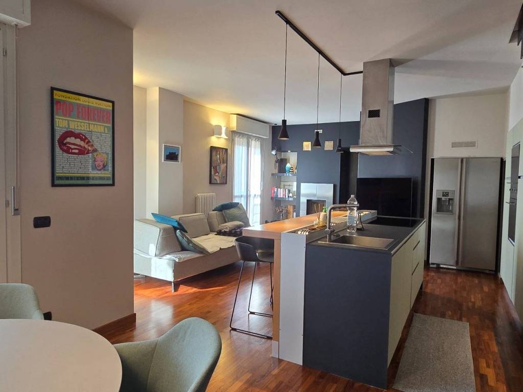 appartamento in vendita a Reggio nell'Emilia in zona Città Storica