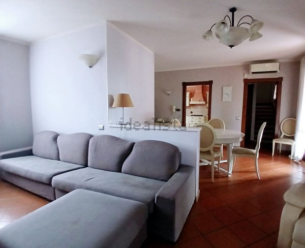 casa indipendente in vendita a Reggio nell'Emilia in zona Gavasseto