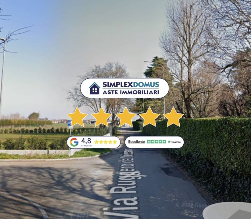 casa indipendente in vendita a Reggio nell'Emilia in zona Tribunale