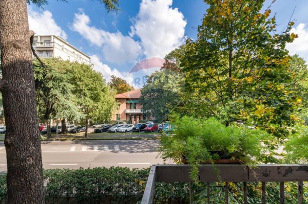 appartamento in vendita a Reggio nell'Emilia in zona Città Storica