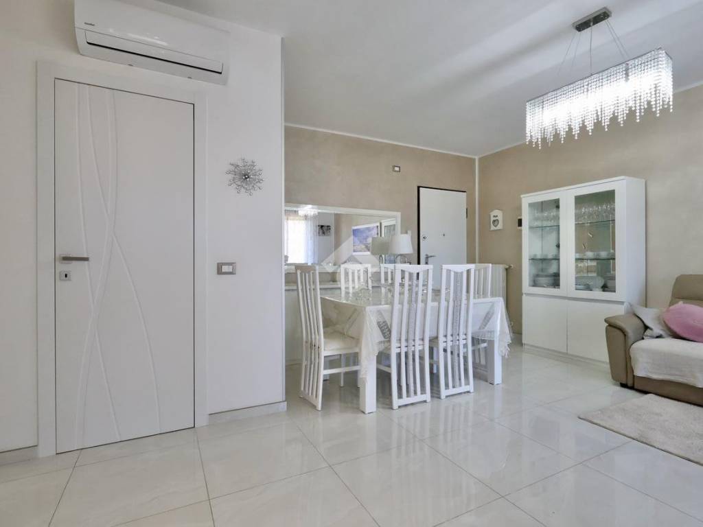 appartamento in vendita a Reggio nell'Emilia in zona Santa Croce