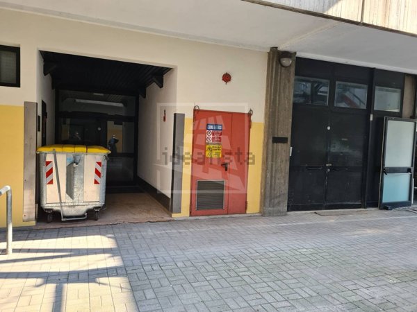 ufficio in vendita a Reggio nell'Emilia