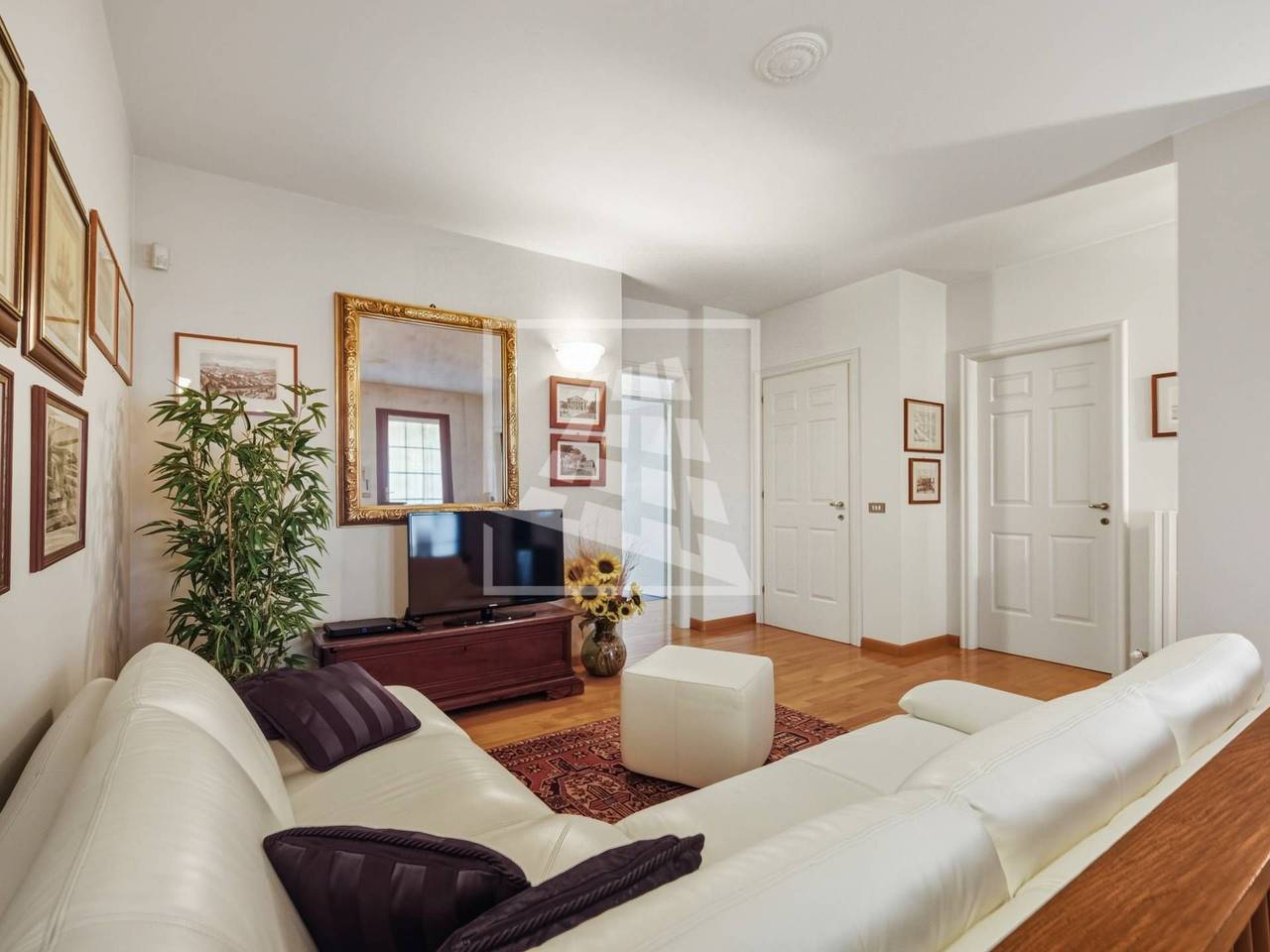 appartamento in vendita a Reggio nell'Emilia in zona Città Storica