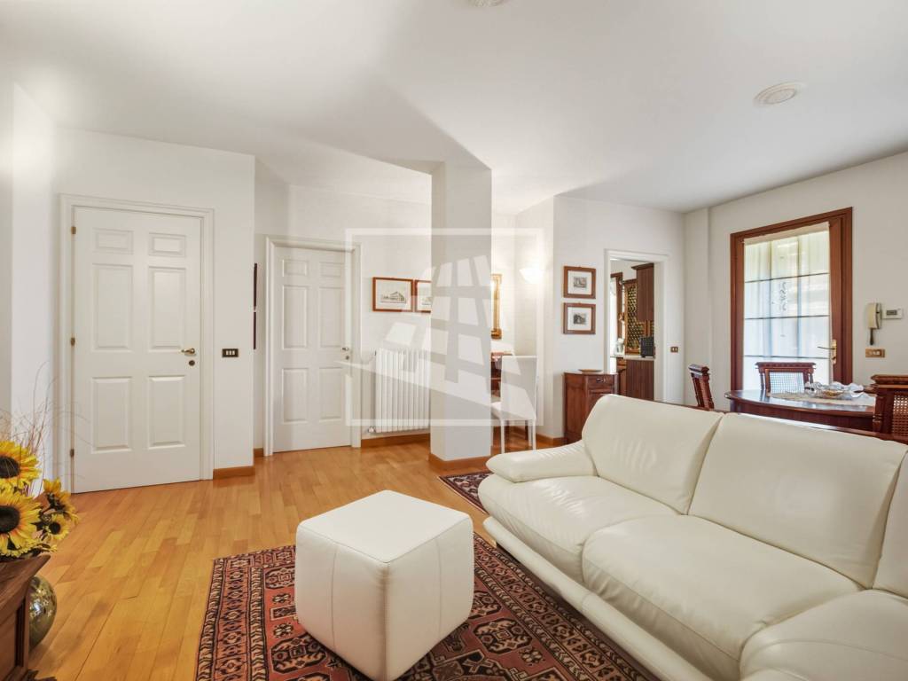 appartamento in vendita a Reggio nell'Emilia in zona Pieve Modolena