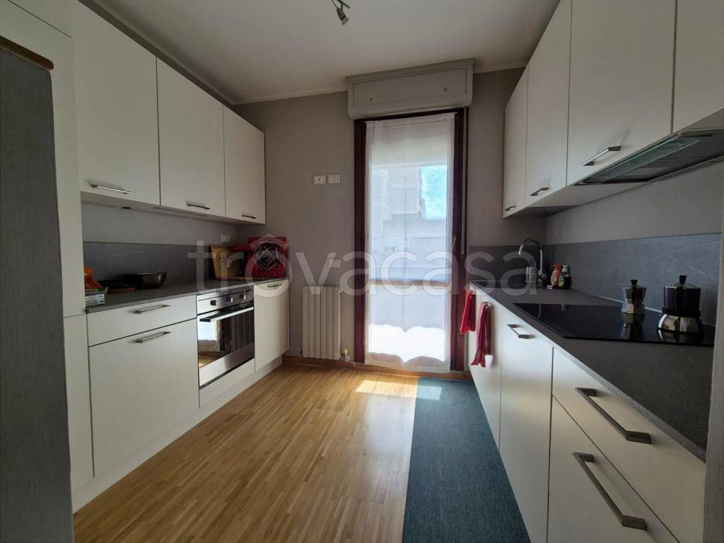 appartamento in vendita a Reggio nell'Emilia in zona Città Storica