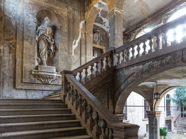 intera palazzina in vendita a Reggio nell'Emilia