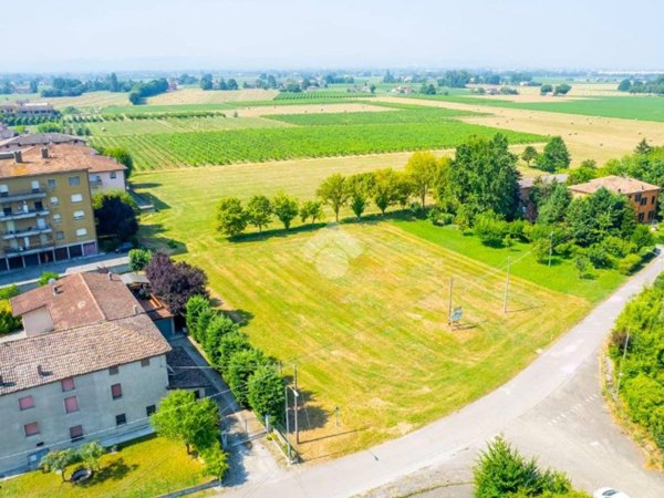 terreno agricolo in vendita a Reggio nell'Emilia
