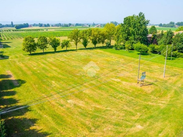 terreno agricolo in vendita a Reggio nell'Emilia