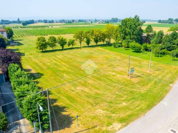 terreno agricolo in vendita a Reggio nell'Emilia