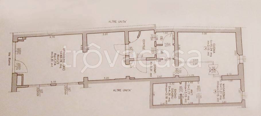 negozio in vendita a Reggio nell'Emilia in zona Città Storica