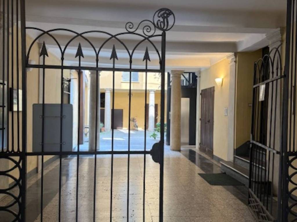 ufficio in vendita a Reggio nell'Emilia