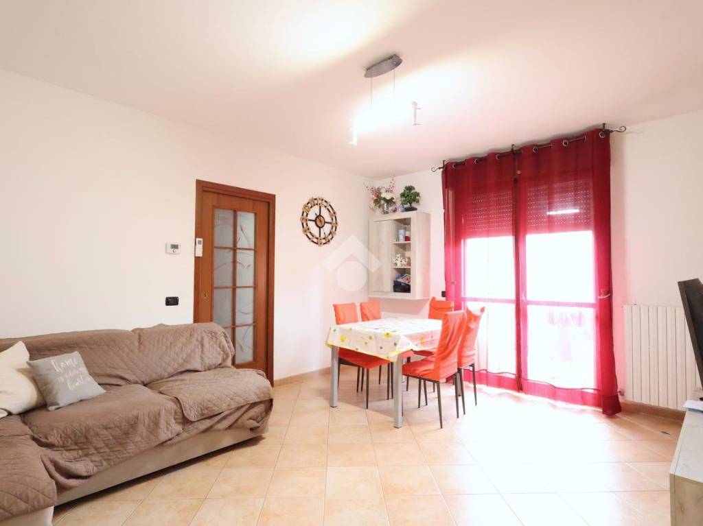 appartamento in vendita a Reggio nell'Emilia in zona Roncocesi