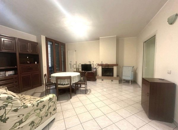 appartamento in vendita a Reggio nell'Emilia in zona Sesso