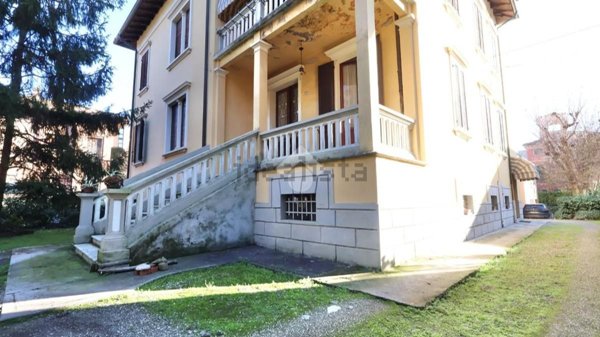 appartamento in vendita a Reggio nell'Emilia in zona Città Storica