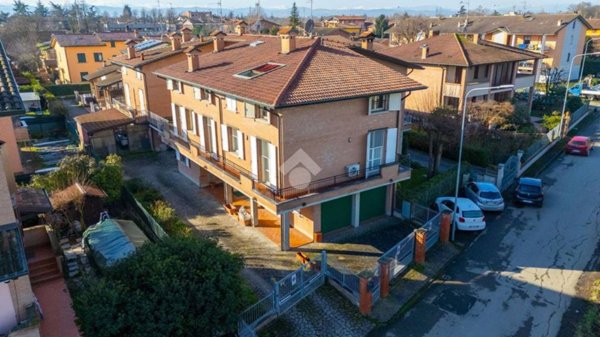 casa indipendente in vendita a Reggio nell'Emilia in zona Coviolo