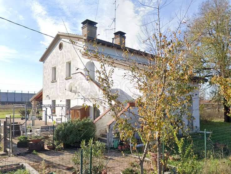 appartamento in vendita a Reggio nell'Emilia in zona Sesso