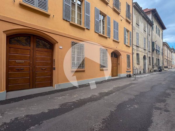 appartamento in vendita a Reggio nell'Emilia in zona Città Storica