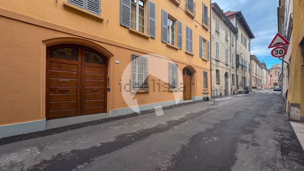 appartamento in vendita a Reggio nell'Emilia in zona Città Storica