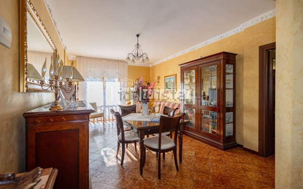 appartamento in vendita a Reggio nell'Emilia in zona Roncina