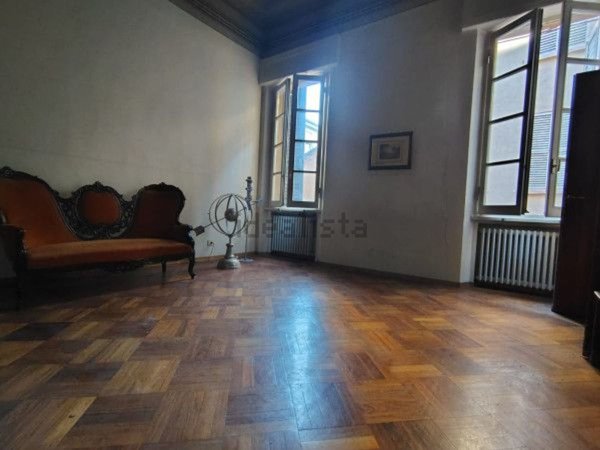 appartamento in vendita a Reggio nell'Emilia in zona Città Storica